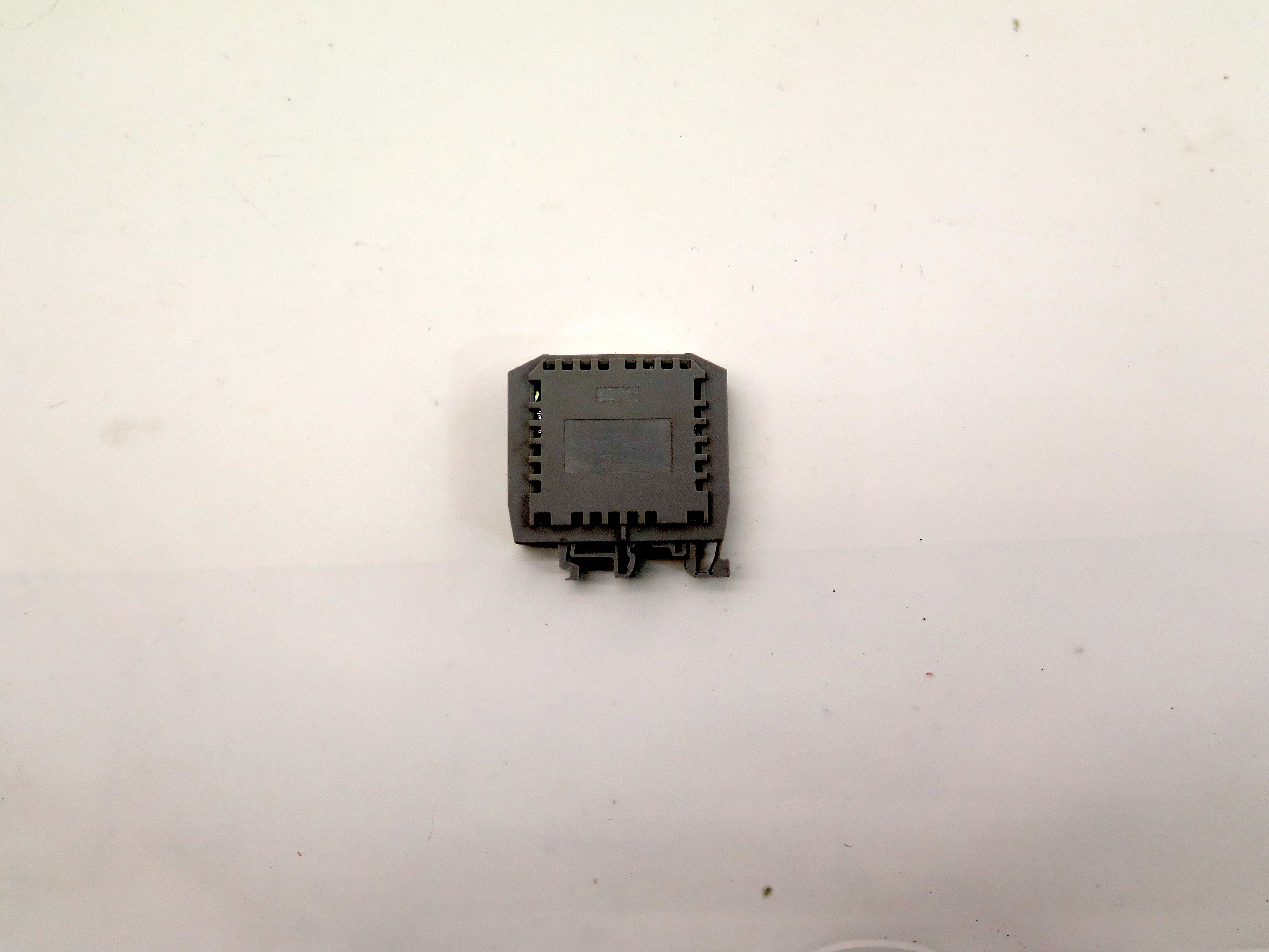 Entrelec 10-230.03 (10 230.03) Opto-Coupler Relay Switch Terminal Block - Advance Operations