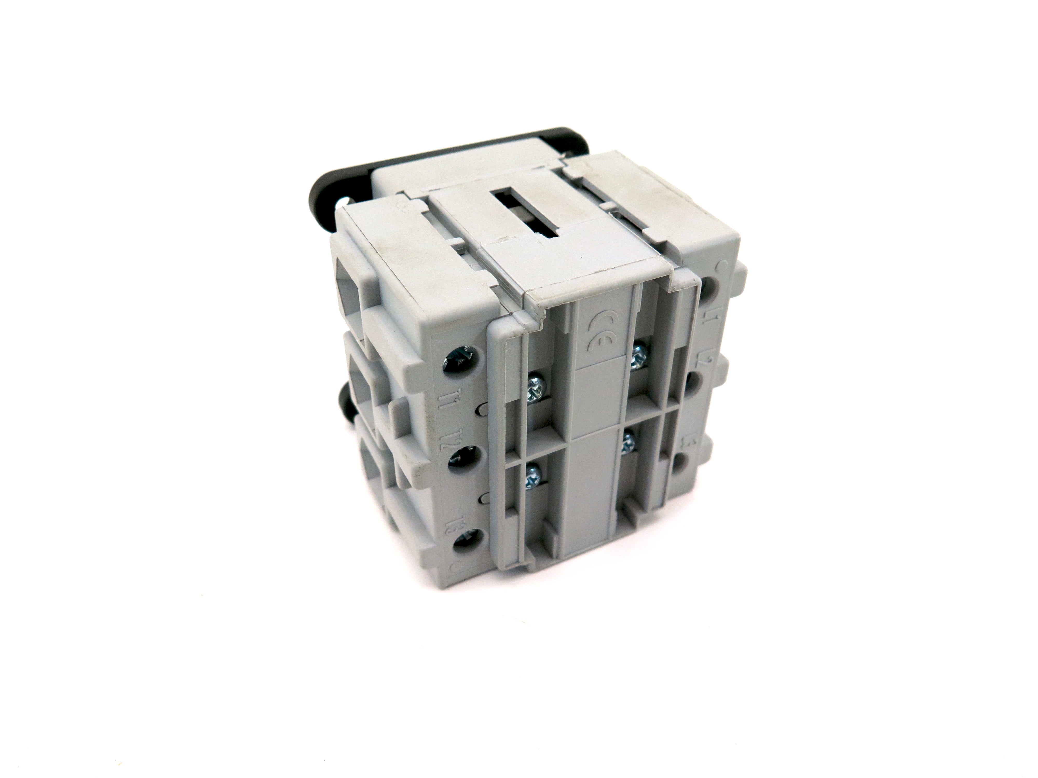 Siemens 3LD2555-0TK53 DISC SWTCH 3P R/Y ROTARY 63A 1HOLE DOOR - Advance Operations