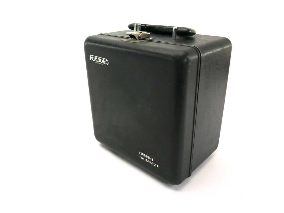 Foxboro Model 8121 Electronic Consotrol Calibrator 120 Vac - Advance Operations