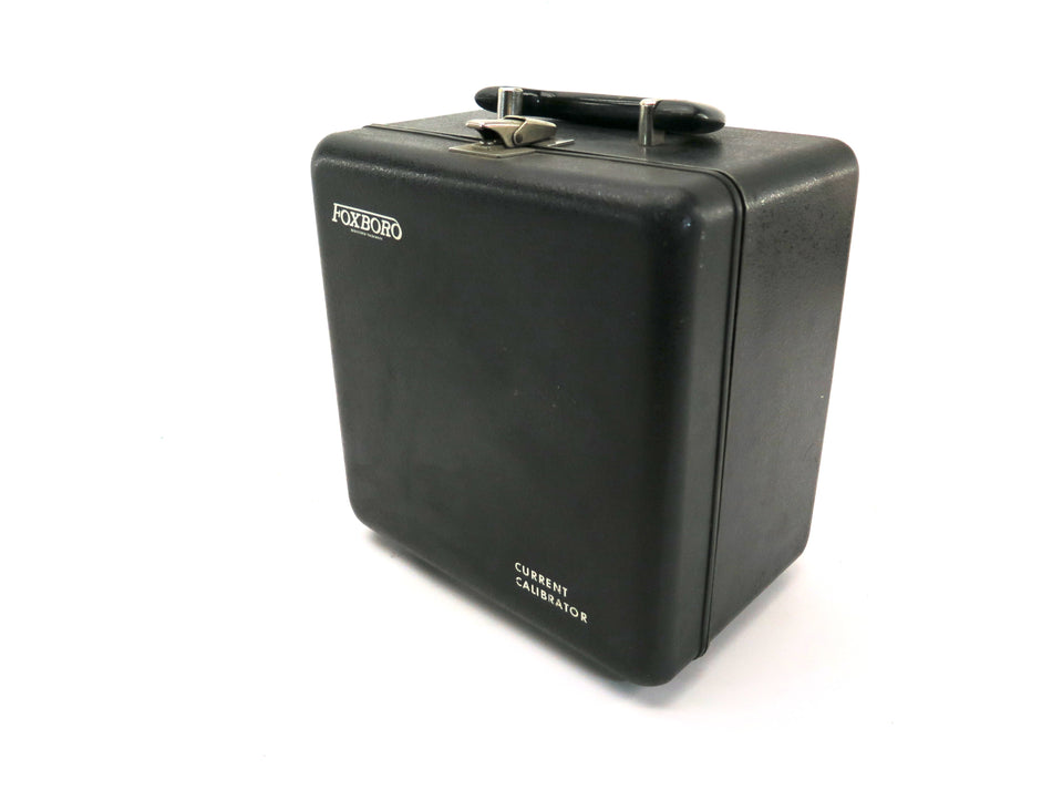 Foxboro Model 8121 Electronic Consotrol Calibrator 120 Vac - Advance Operations