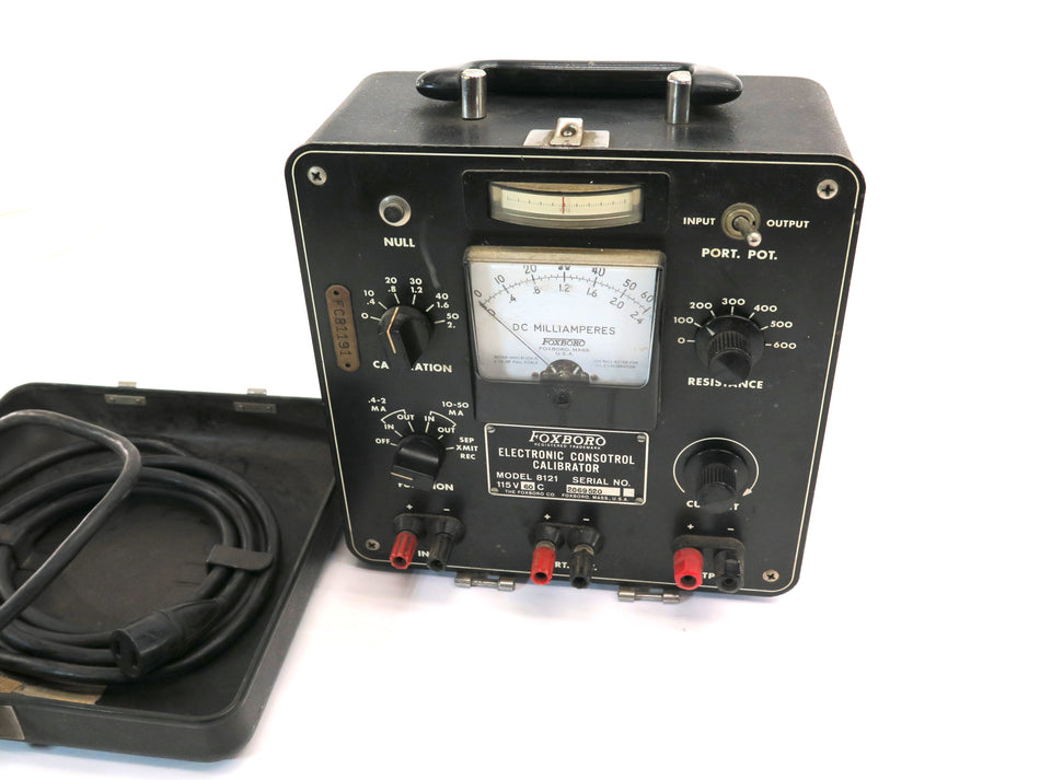 Foxboro Model 8121 Electronic Consotrol Calibrator 120 Vac - Advance Operations