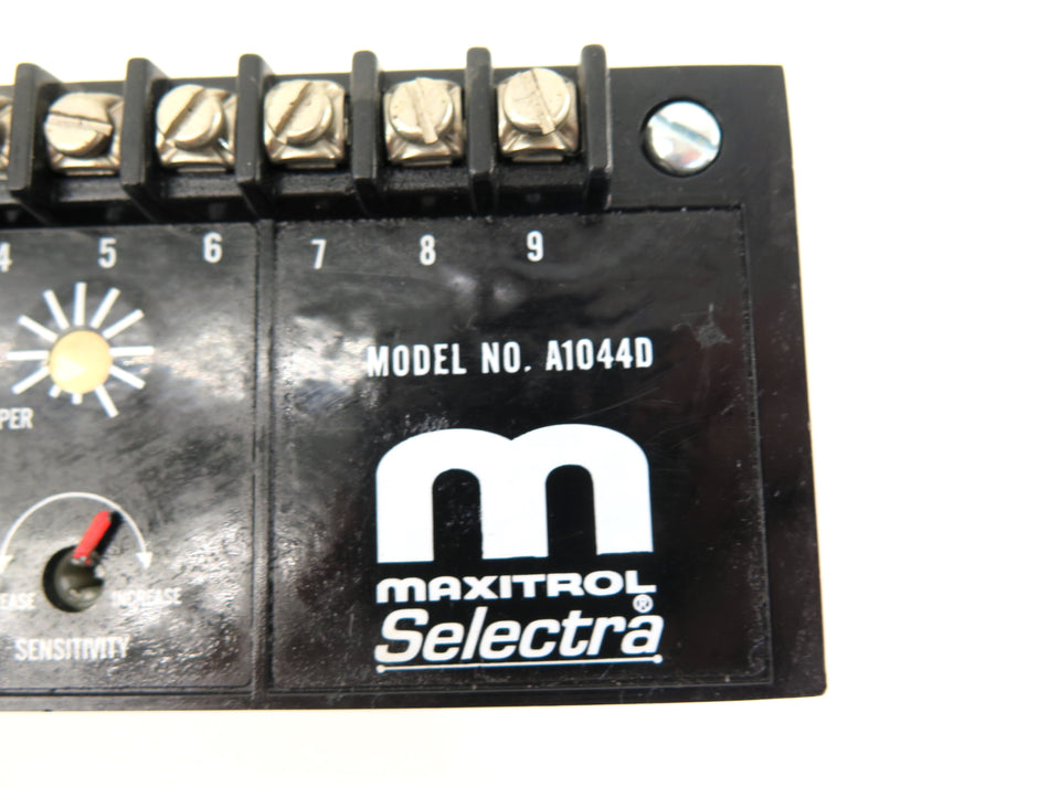 Maxitrol Selectra Amplifier 40 to 140°F Model A1044D - Advance Operations