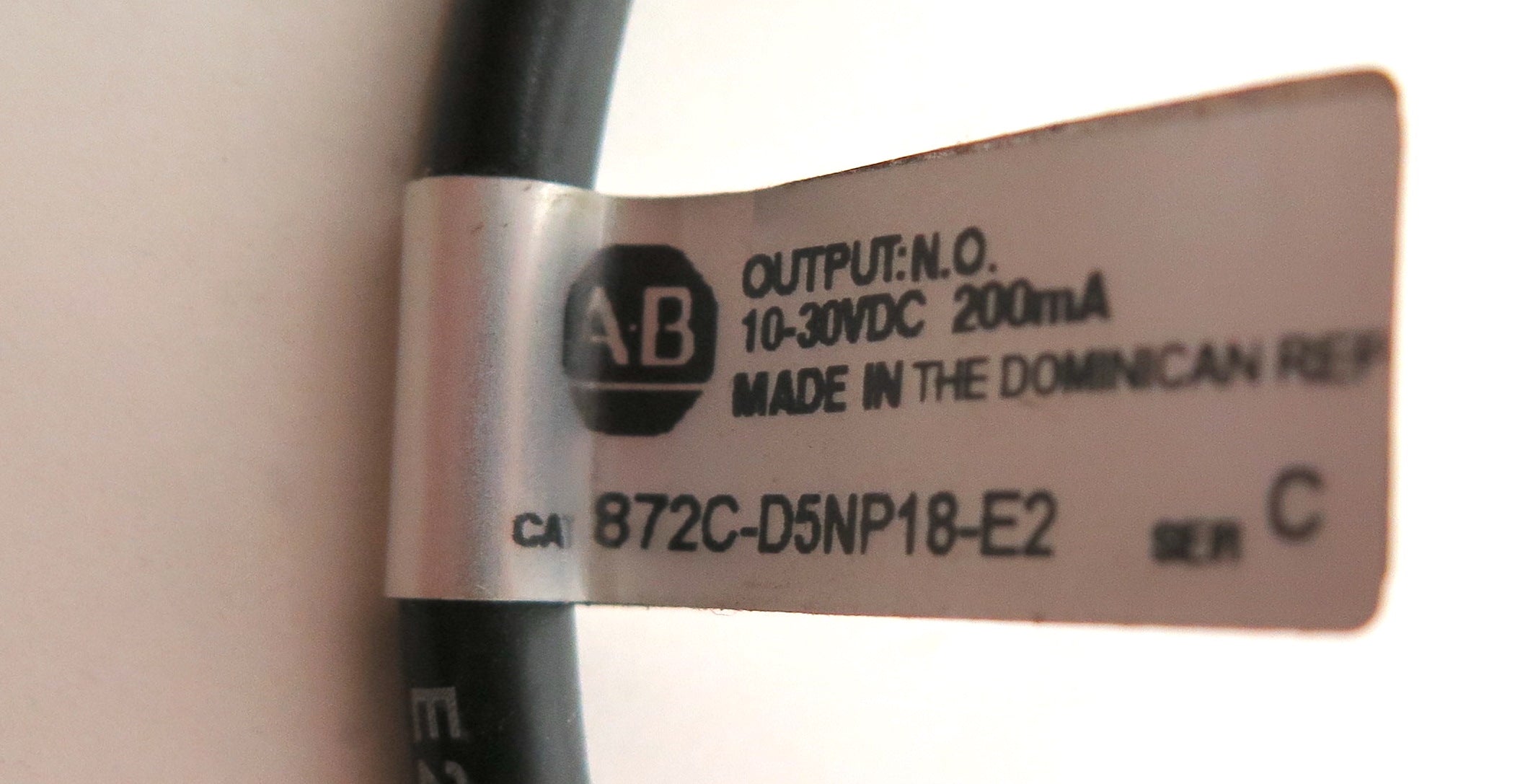Allen-Bradley 872C-D5NP18-E2 Proximity Sensor - Advance Operations