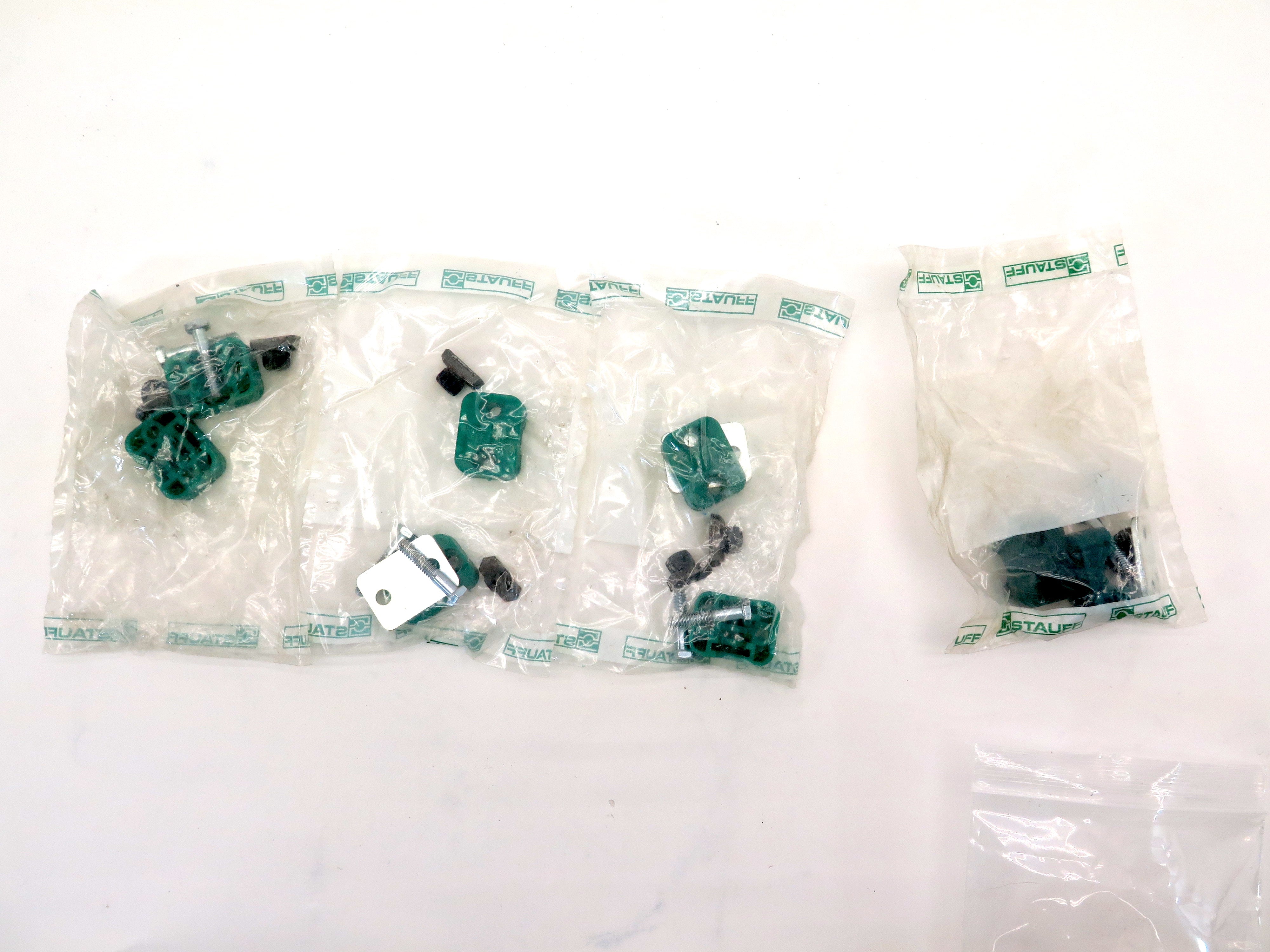 Stauff SMG-212.7-PA-DP-AS-M-W5 Plastic Clamp Set  LOT OF 4 - Advance Operations