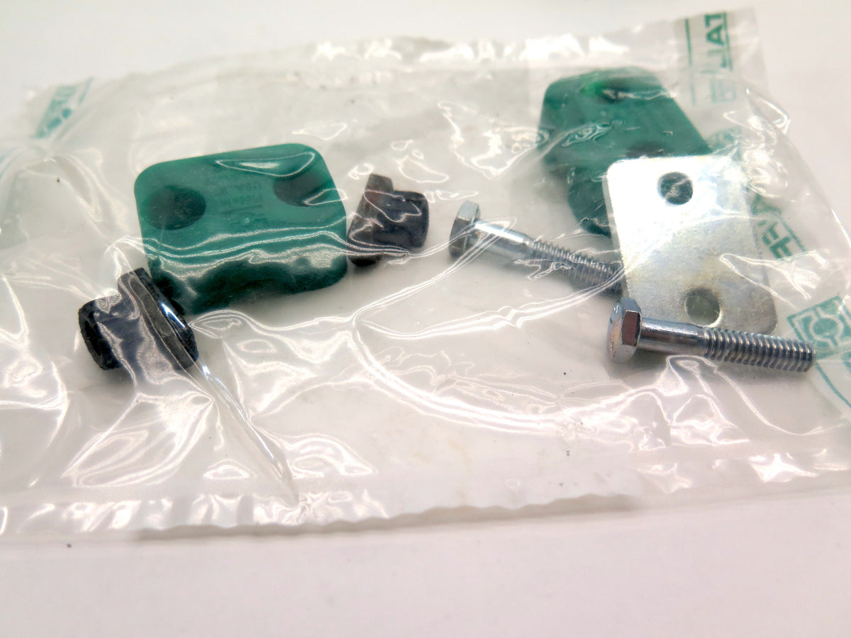 Stauff SMG-212.7-PA-DP-AS-M-W5 Plastic Clamp Set  LOT OF 4 - Advance Operations