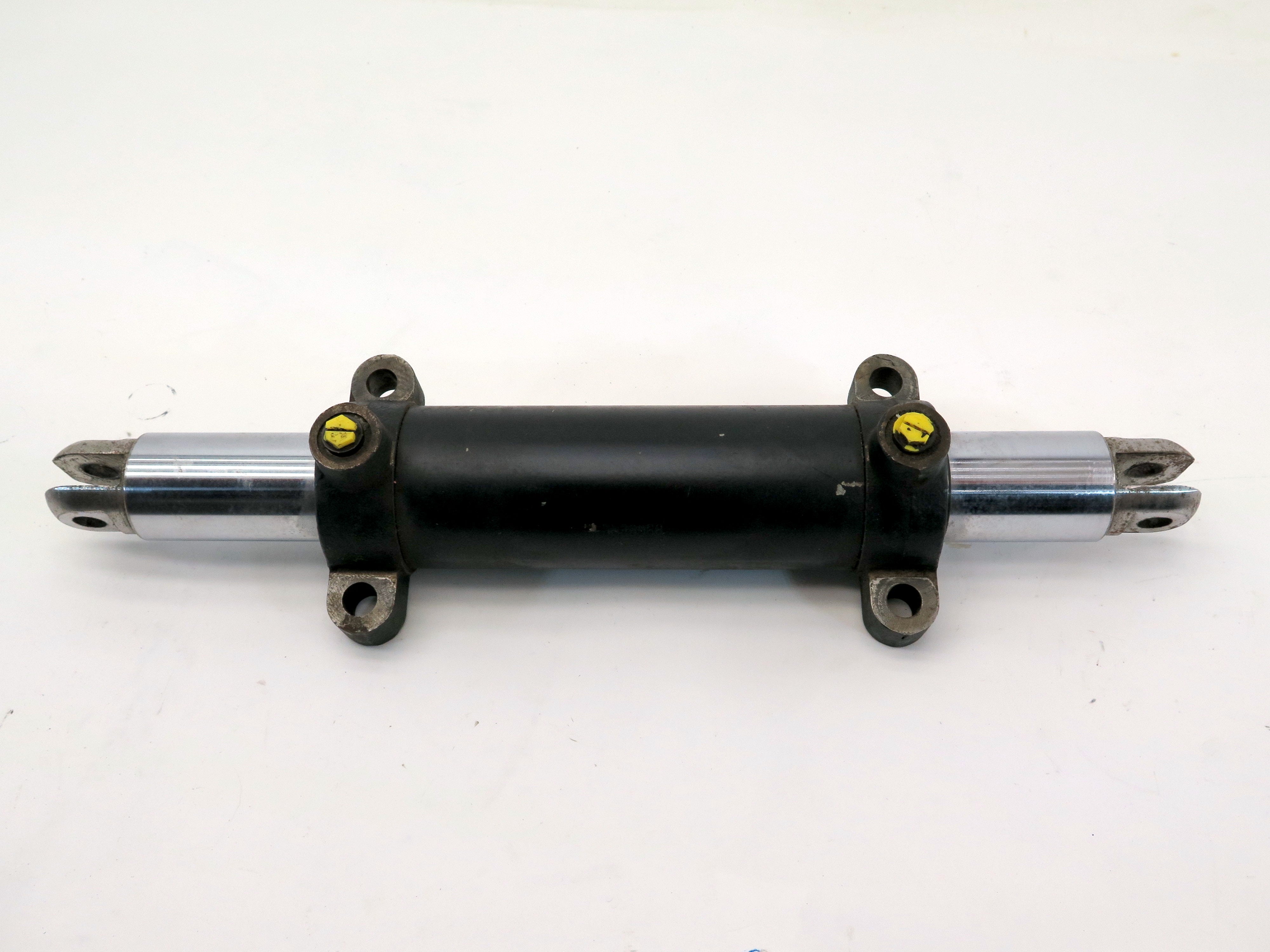 Cascade Dual Rod Hydraulic Actuator Positioner 8533068 AQ8D534 - Advance Operations