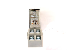 Load image into Gallery viewer, Allen-Bradley 700-HF32A1 &amp; 700-HN116 Relay and Base - Advance Operations
