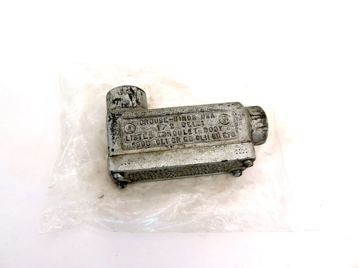 Eaton Crouse Hinds 1/2 OELB1 series Condulet conduit outlet body with cover - Advance Operations