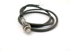 Load image into Gallery viewer, Allen-Bradley 871TM-DH2NN12-A2 Inductive Proximity Sensor Series A - Advance Operations
