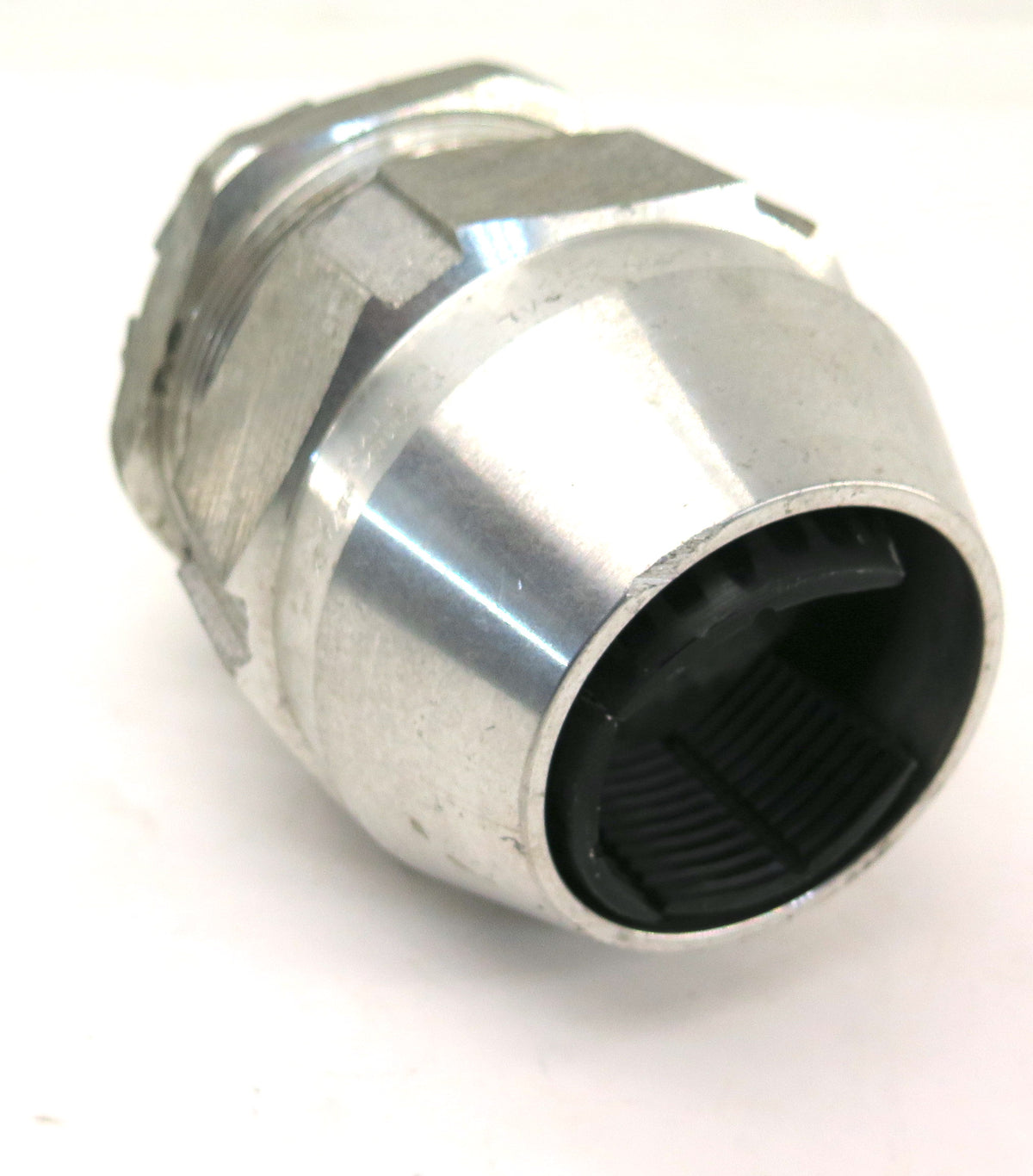 Thomas & Betts Tray & Cord / Aluminium Cable Fitting TCF250-252AL 2.5"  Read - Advance Operations