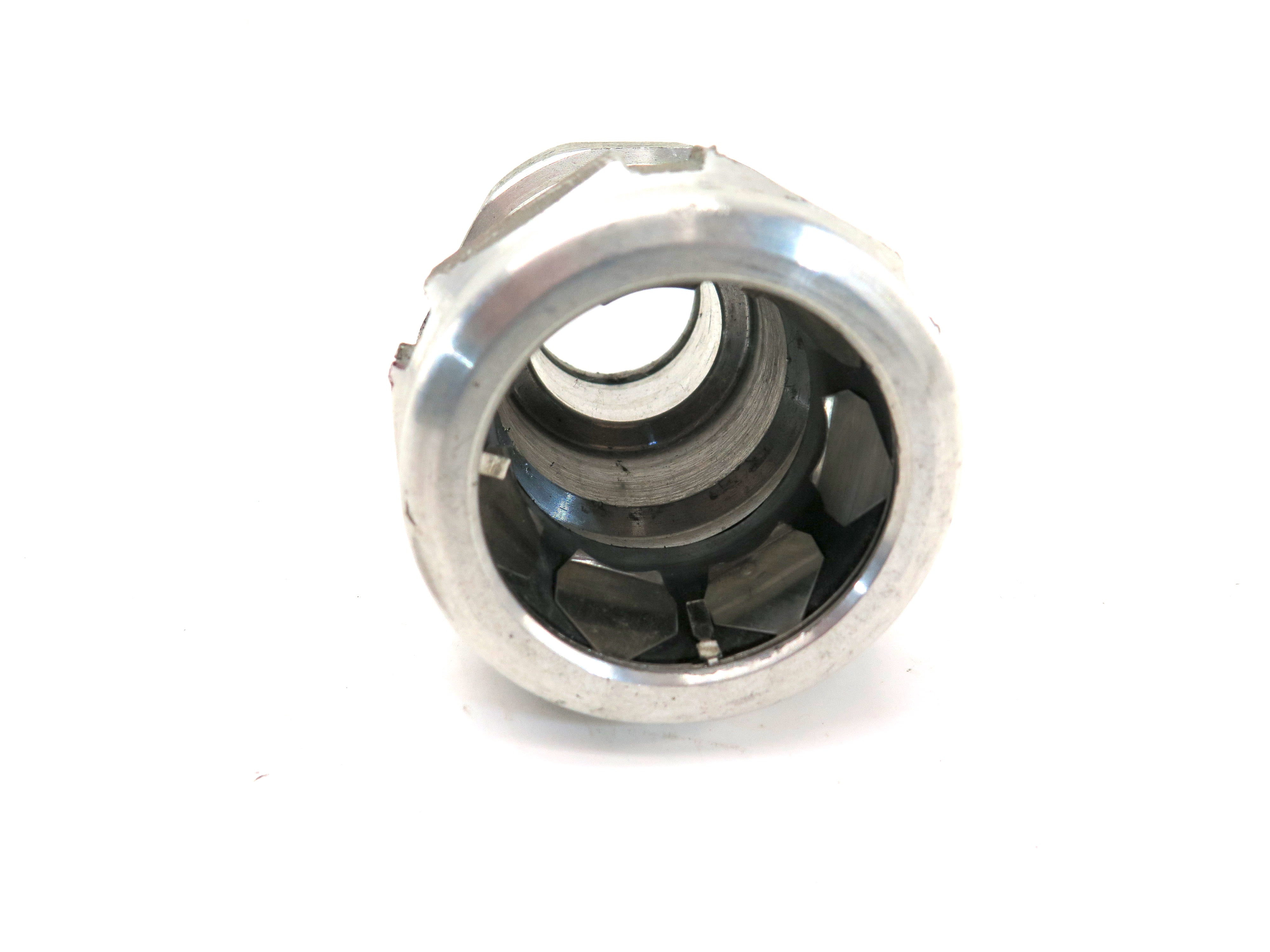 Thomas & Betts ST150-473 Connector 1-1/2" Aluminium - Advance Operations