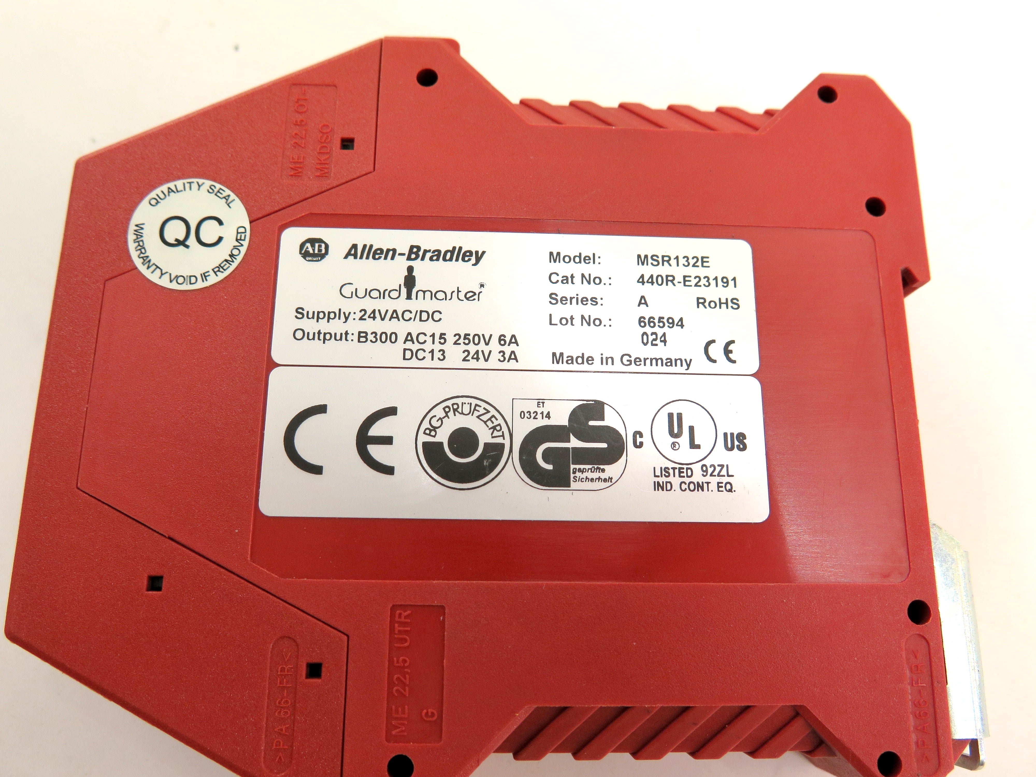 Allen-Bradley MSR127RP / 440R-N23135 Guardmaster Safety Relay - Advance Operations