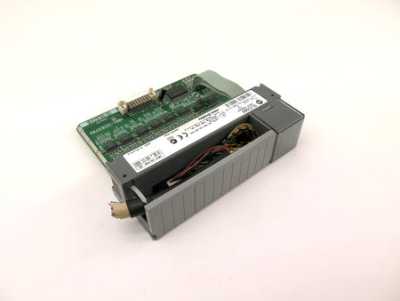 Allen-Bradely SLC500 1754-0B32 Output Module - Advance Operations