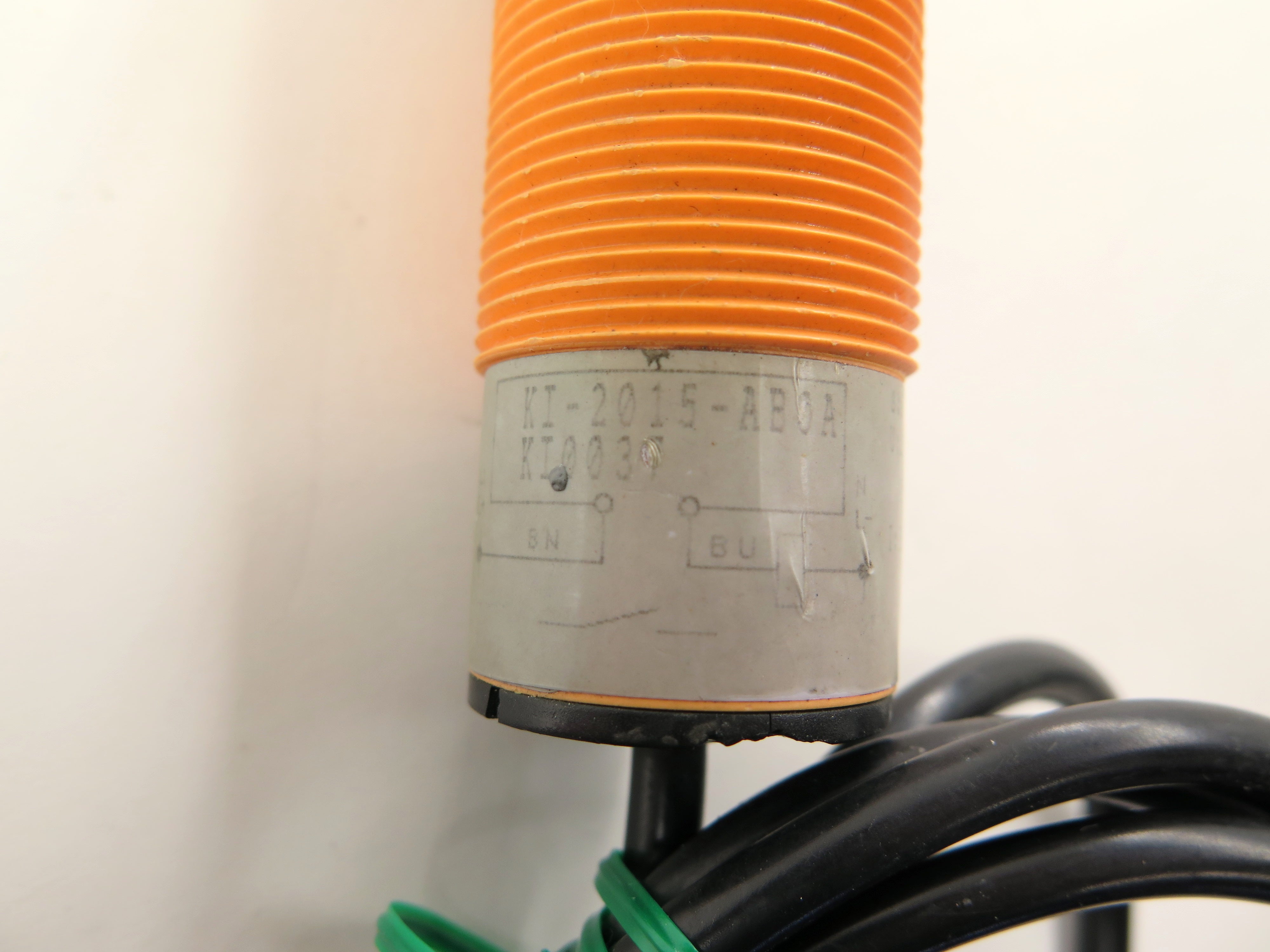IFM KI-2015-AB0A KI0037 Proximity Sensor - Advance Operations