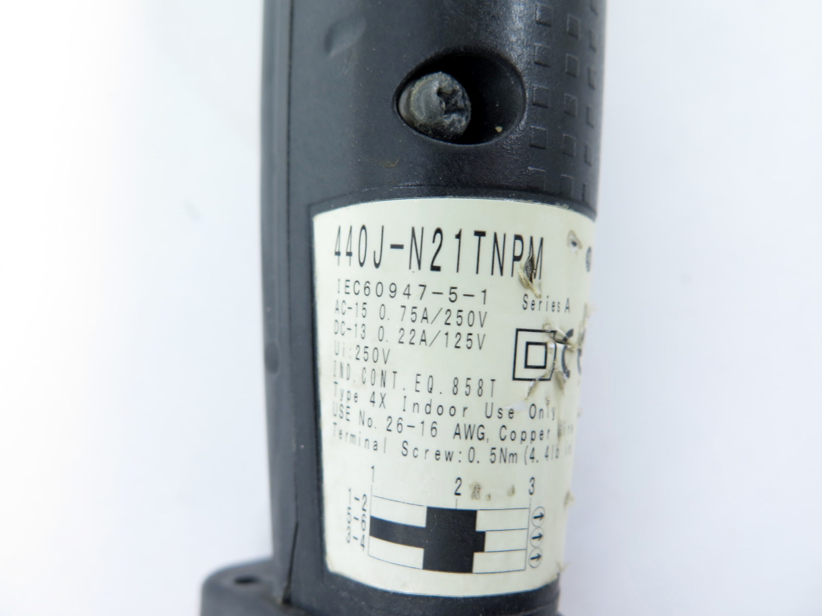 Allen-Bradley 440J-N21TNPM Guardmaster Switch 125-250Vac Joystick - Advance Operations