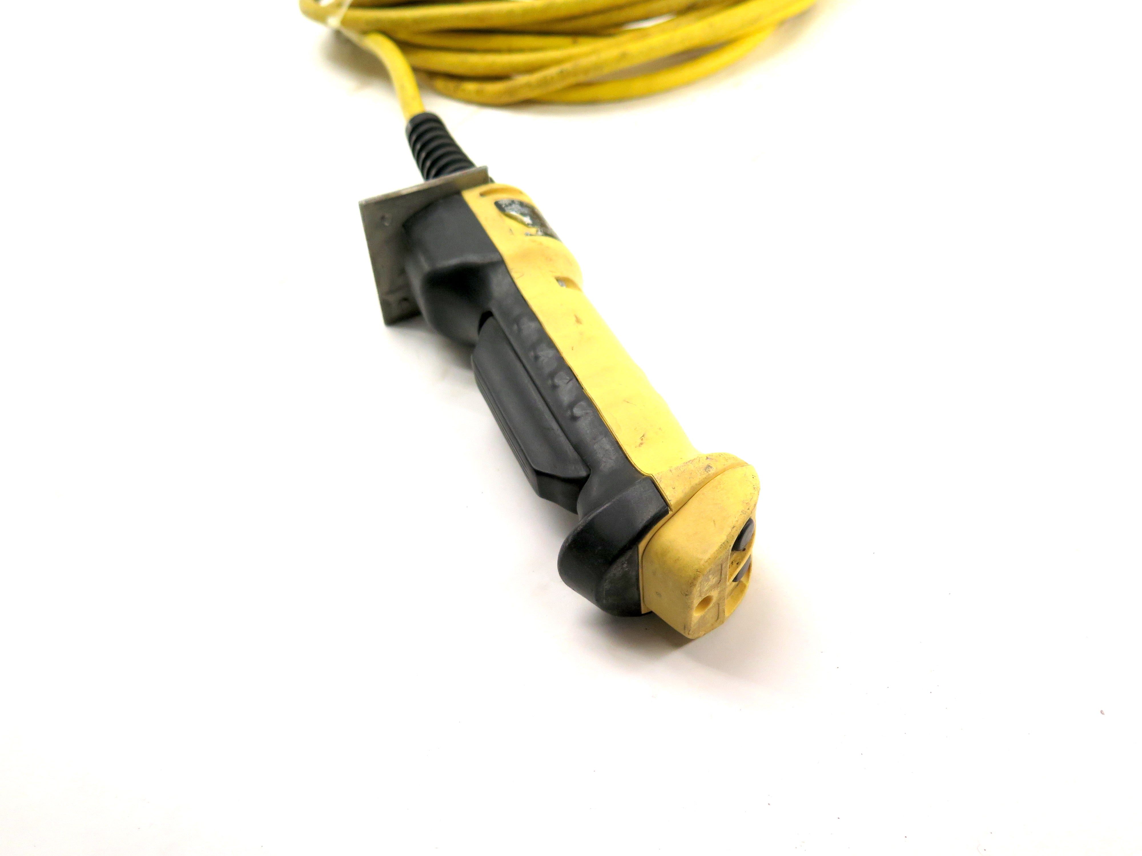 Omron A4EG-BM2B041 Enabling Switching Device & 30FT A-B Cable PN-37864 - Advance Operations