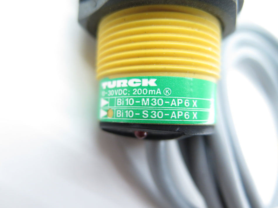 Turck BI10-M30-AP6X Proximity Inductive Sensor - Advance Operations