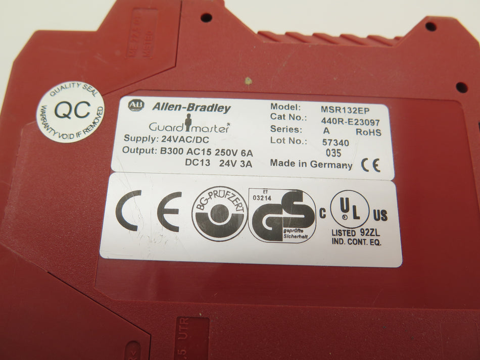 Allen-Bradley MSR132EP / 440R-E23097 GuardMaster Safety Relay - Advance Operations