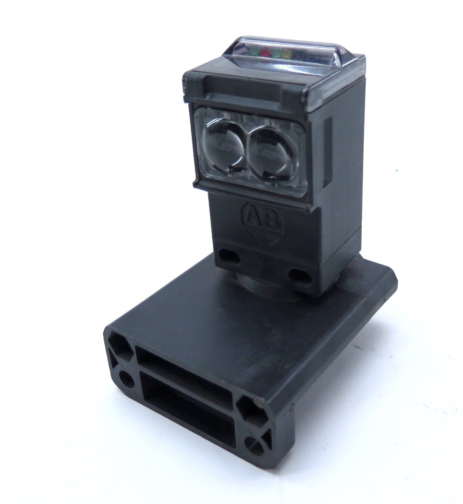 Allen-Bradley 42GDR-9000-QD Photoswitch - Advance Operations