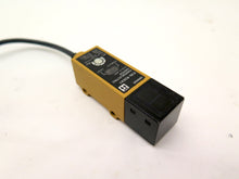 Load image into Gallery viewer, Omron E3S-R2E41 Photoelectric Switch 12-24Vdc - Advance Operations
