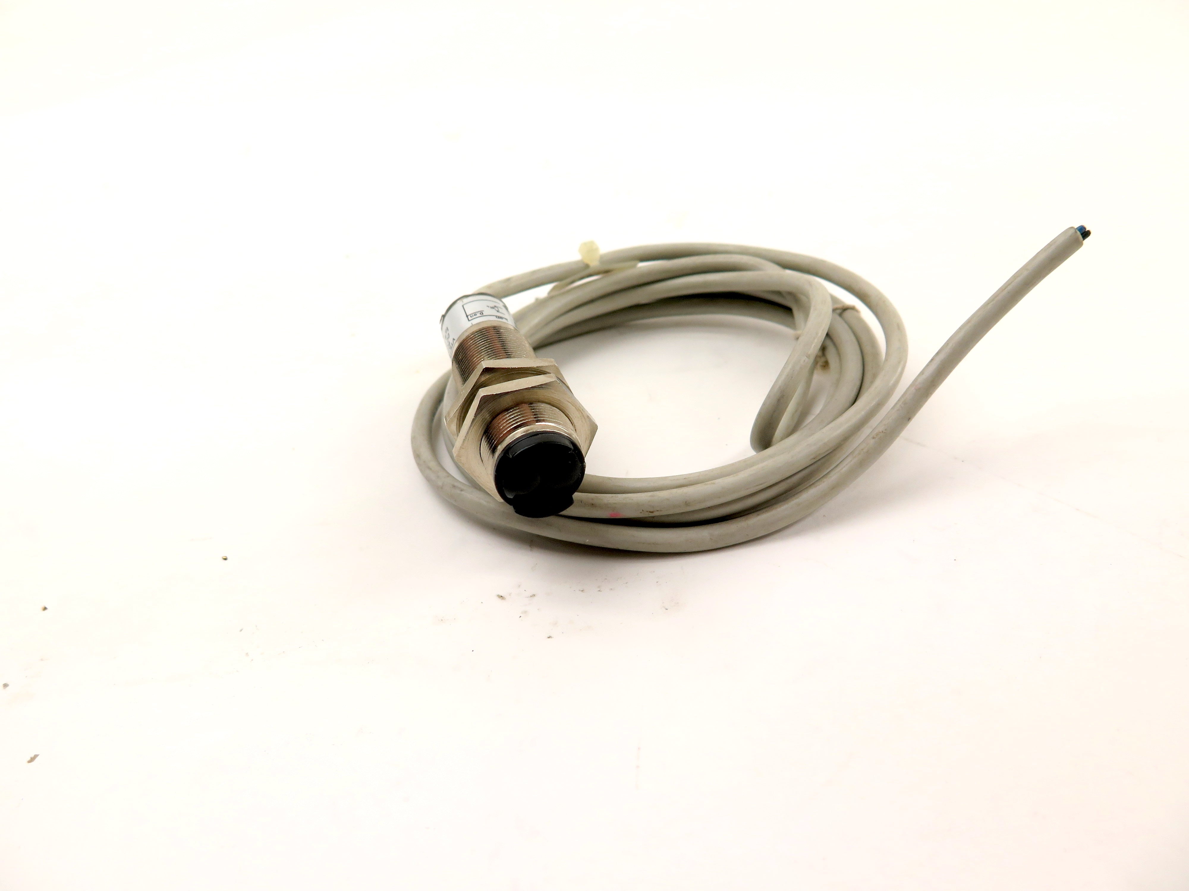 Sick VTE18-4P8212 Proximity Sensor - Advance Operations