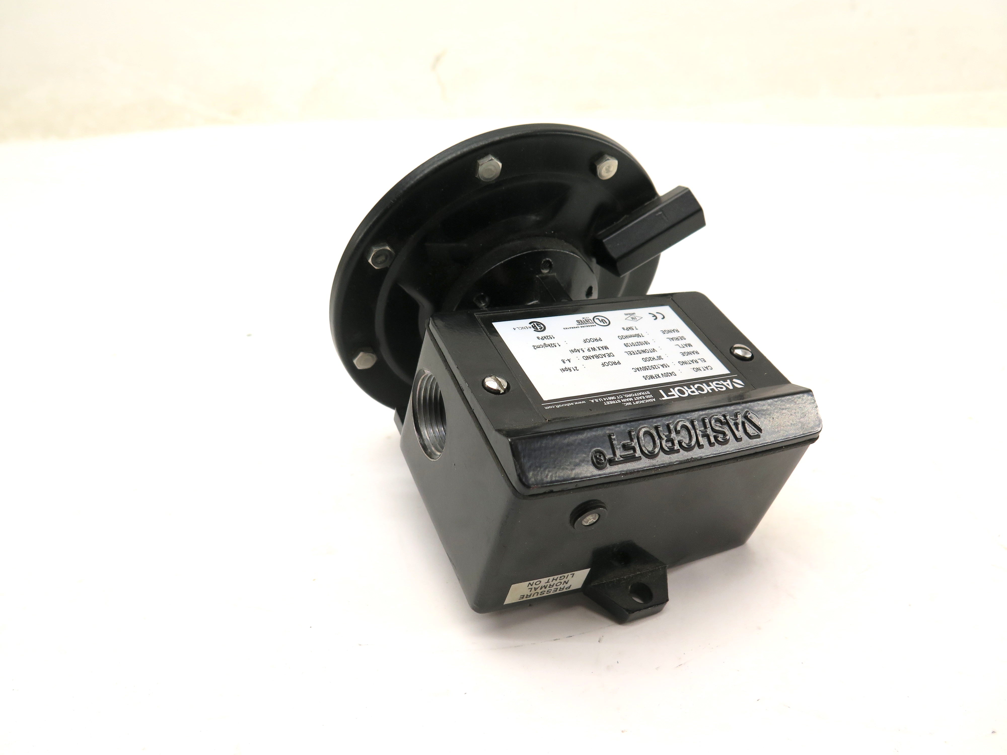 Ashcroft D420V XFMG5 15A 125/250Vac Pressure Switch - Advance Operations