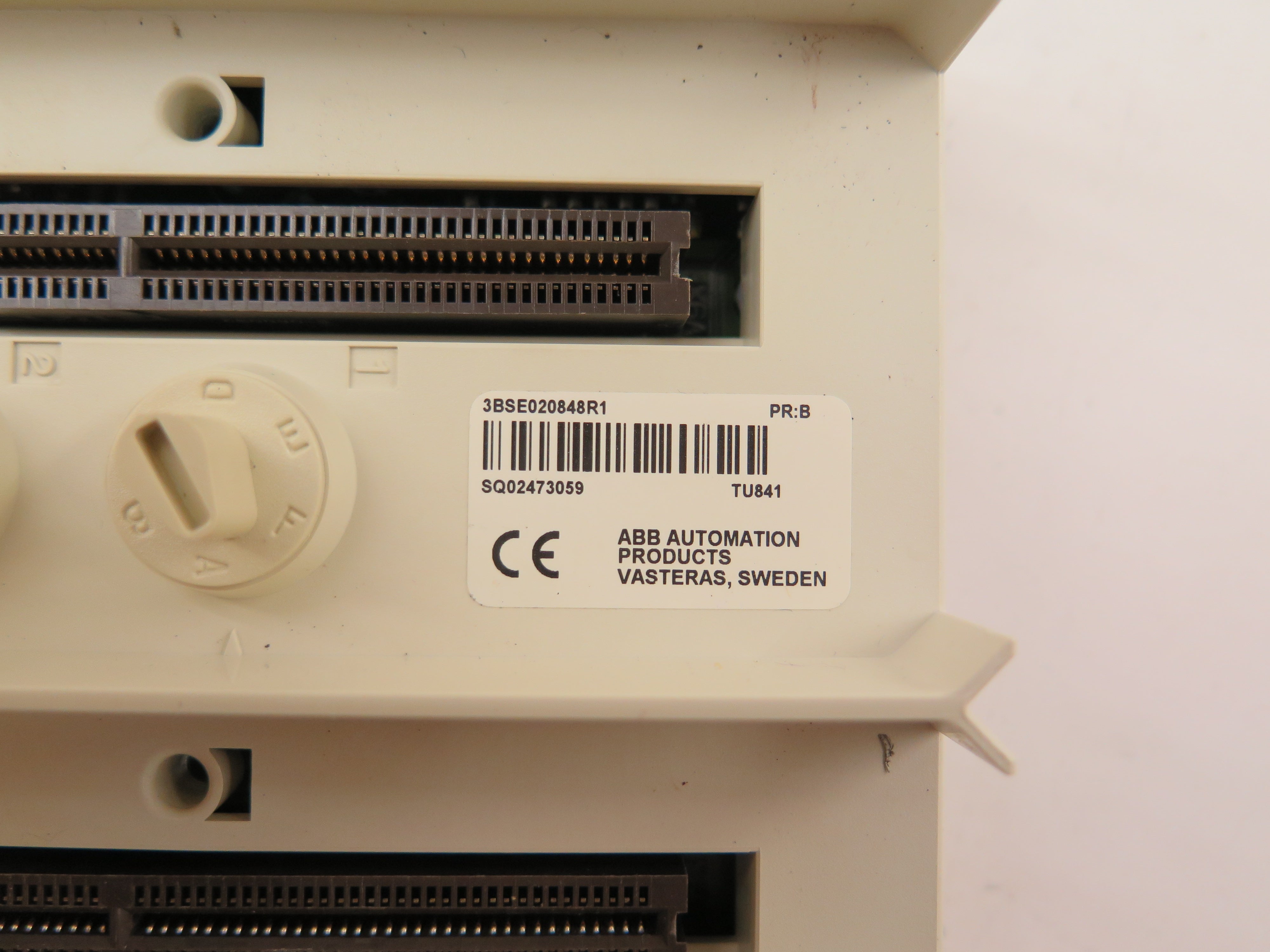 ABB 3BSE020848R1 Termination Unit Base - Advance Operations