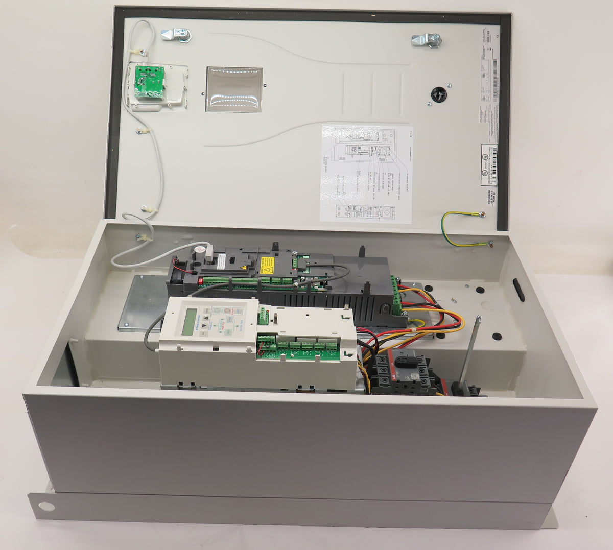ABB ACH550-BDR-011A-6+B055+F267 Hvac AC Drive 10HP 500-600Vac 11A - Advance Operations
