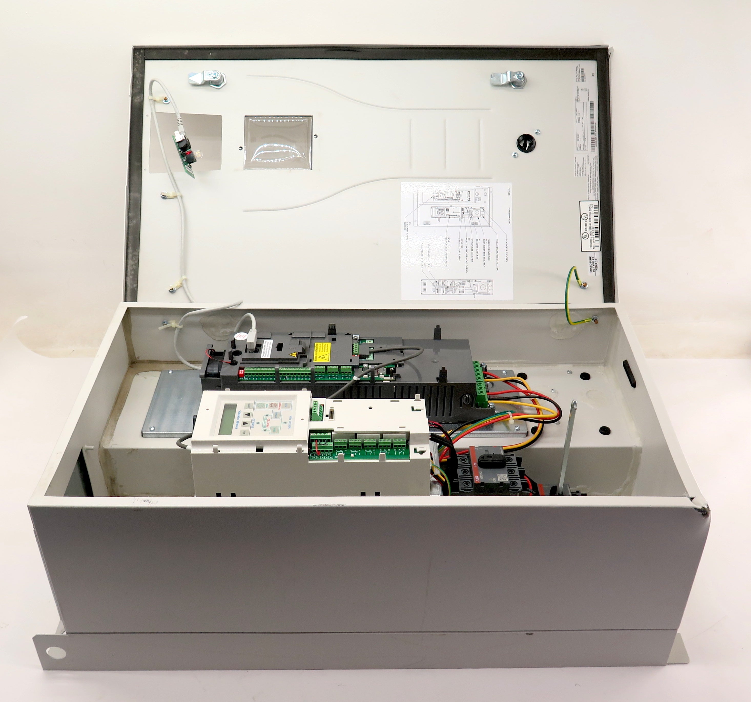 ABB ACH550-BDR-011A-6+B055+F267 Hvac AC Drive 10HP 500-600Vac 11A *READ* - Advance Operations