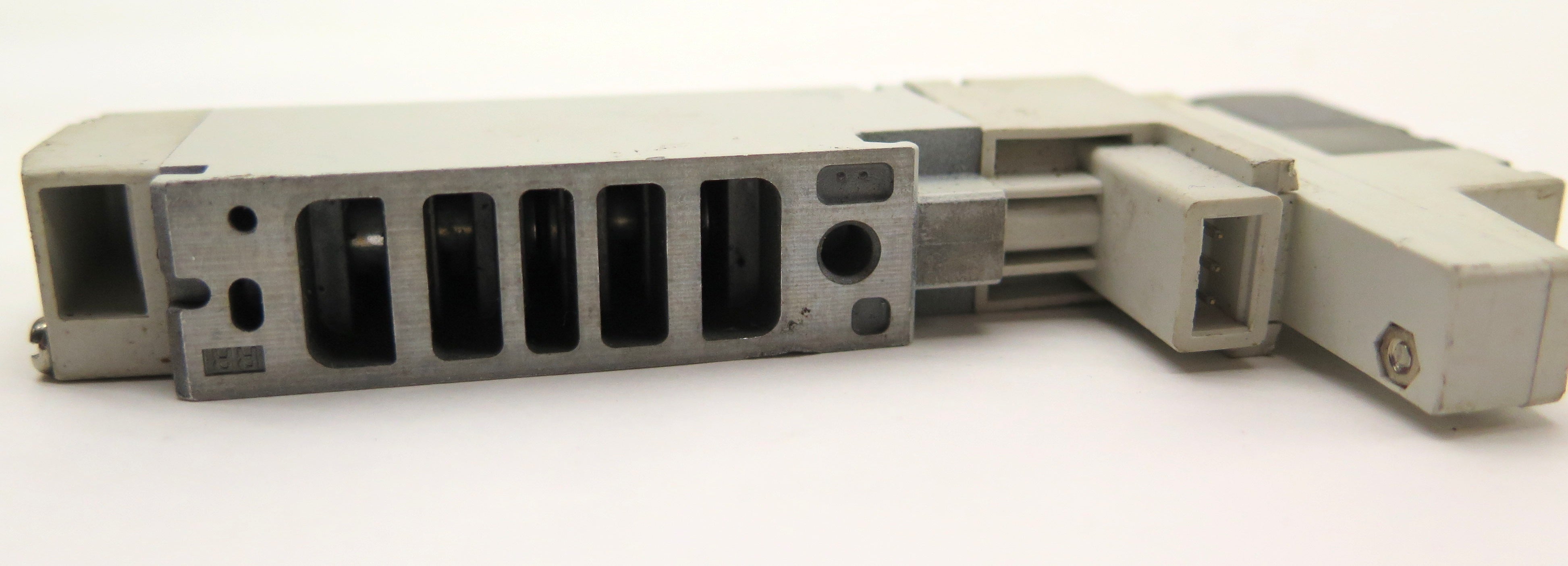 SMC VQC2101NR-51 Solenoid Valve Plug-In - Advance Operations
