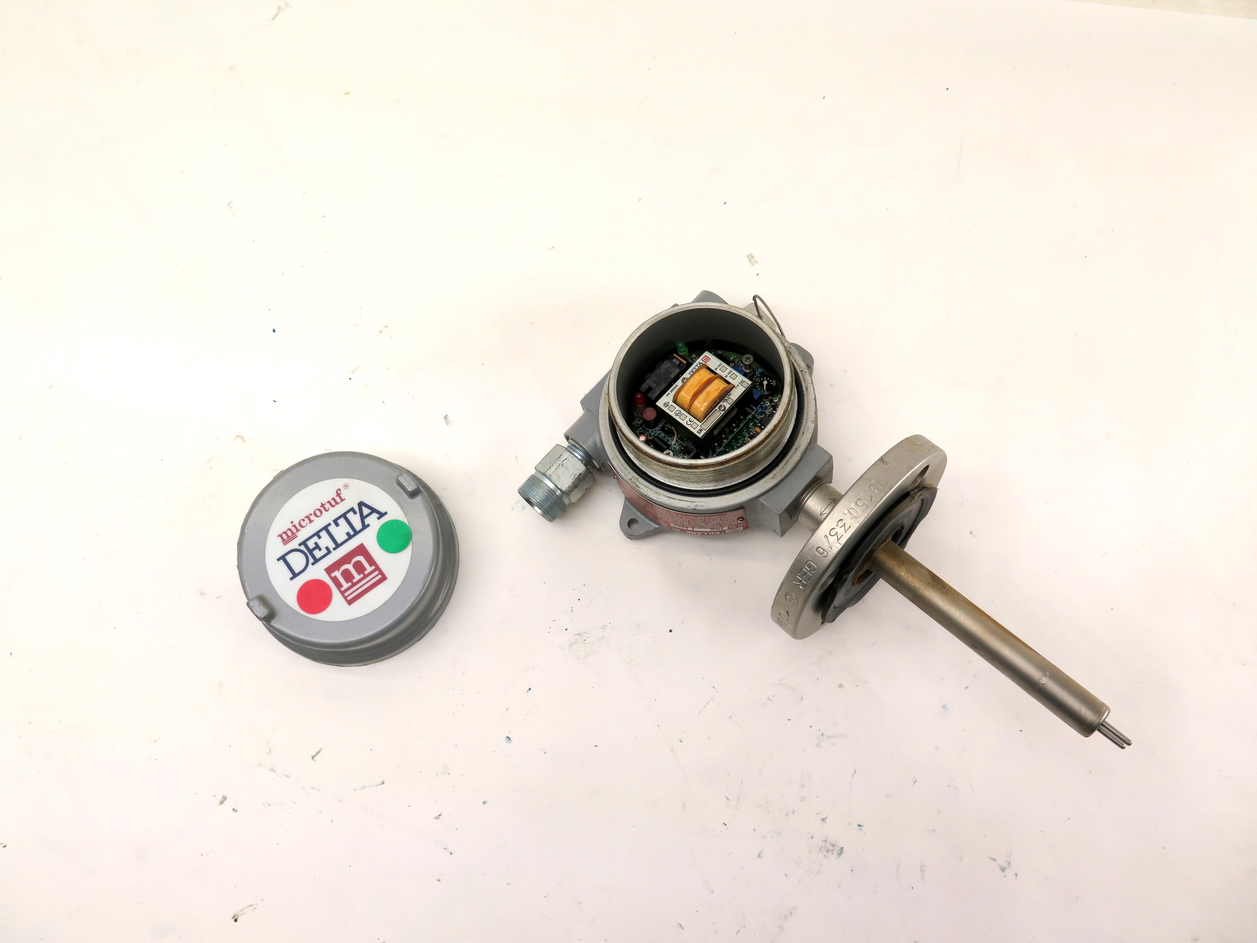 Delta Microtuf F42CS-SPL-S6-6.00-110-LE-TG Mass Flow Switch 3000PSI - Advance Operations