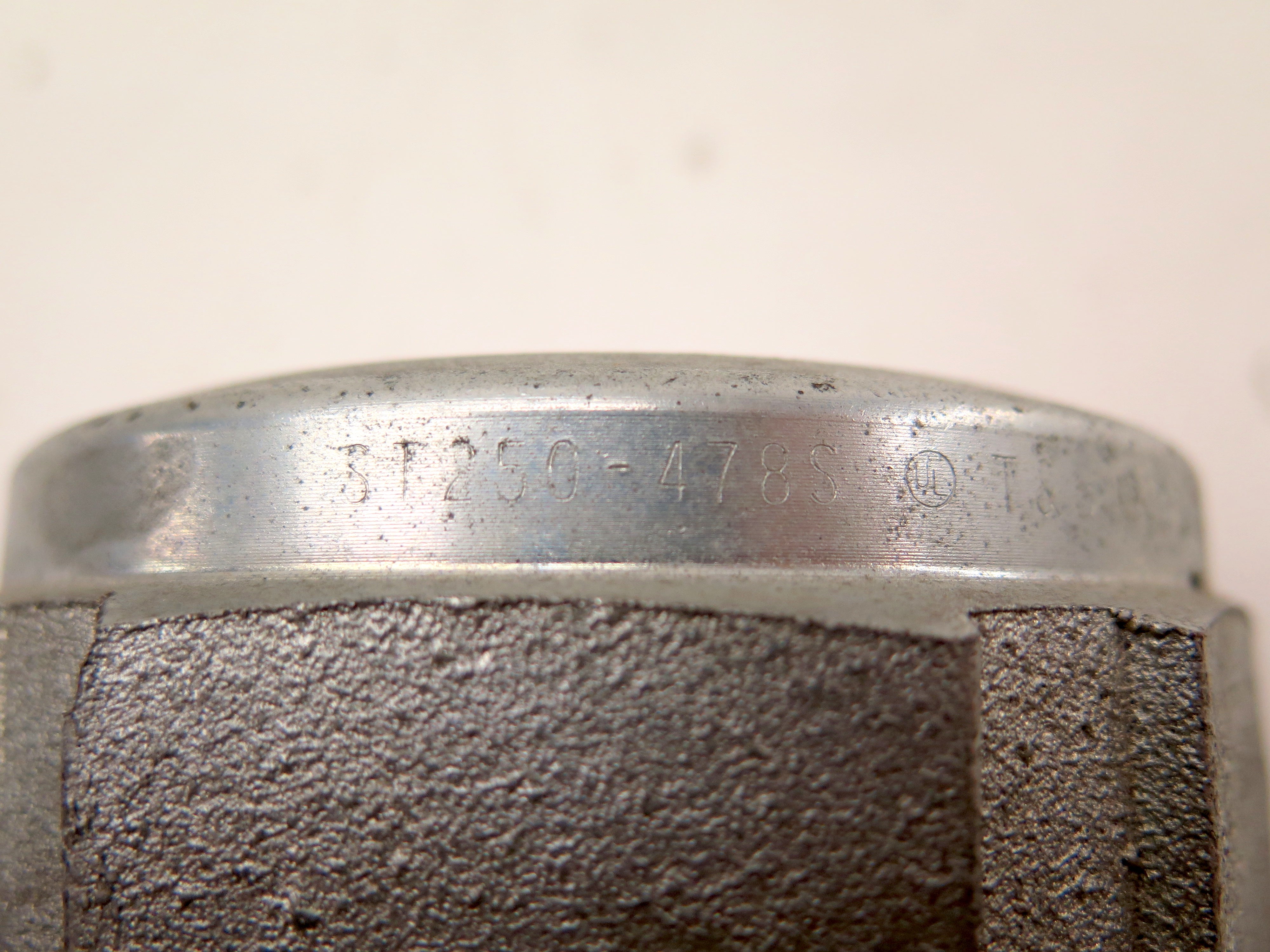 Thomas & Betts ST250-478S Star Teck Connector 2-1/2 - Advance Operations