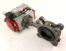 Load image into Gallery viewer, Bray 92-0830-11300-532 Pneumatic Actuator &amp; Valve 2 1/2&quot; - Advance Operations
