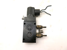Load image into Gallery viewer, Tyco 150953020791612 Pneumatic Solenoid Valve - Advance Operations
