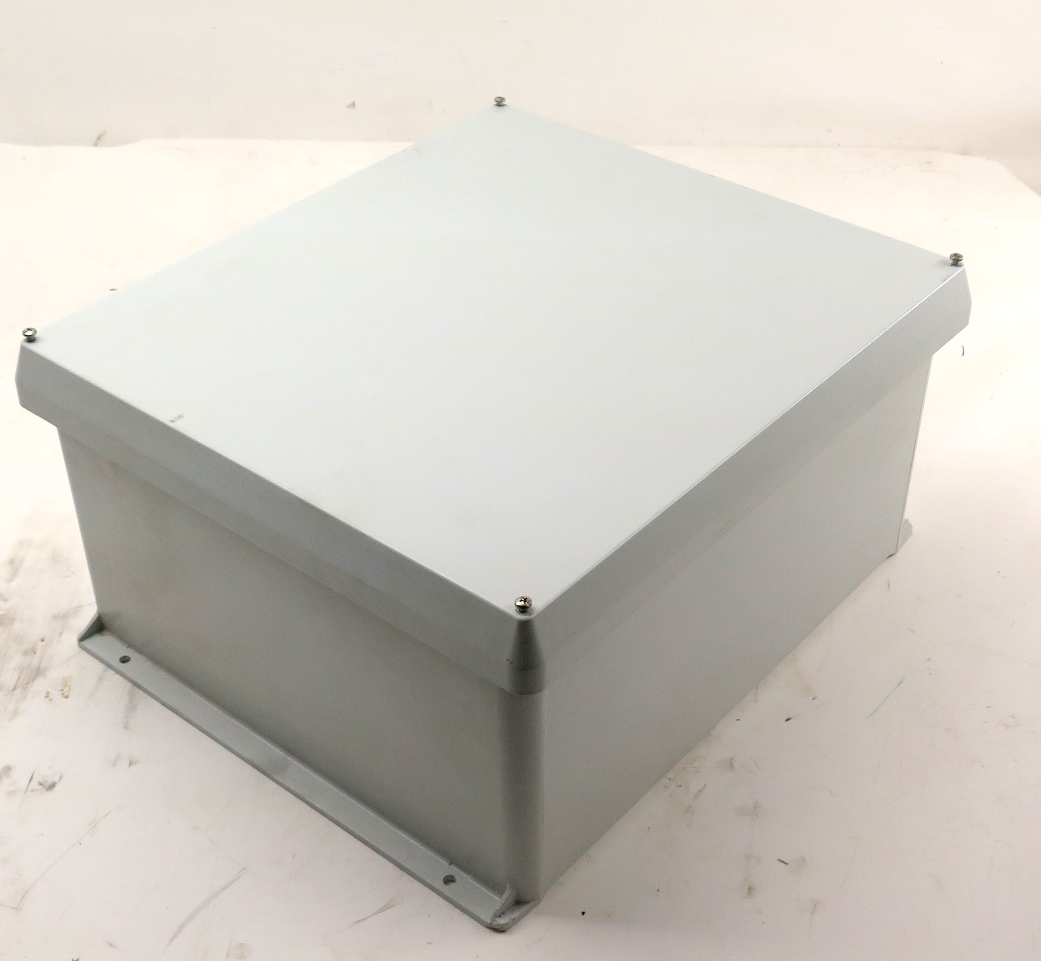 Vynckier VJ1816W Enclosure 4 Corner Screws 19.32 x 17.32 x 9.6 - Advance Operations