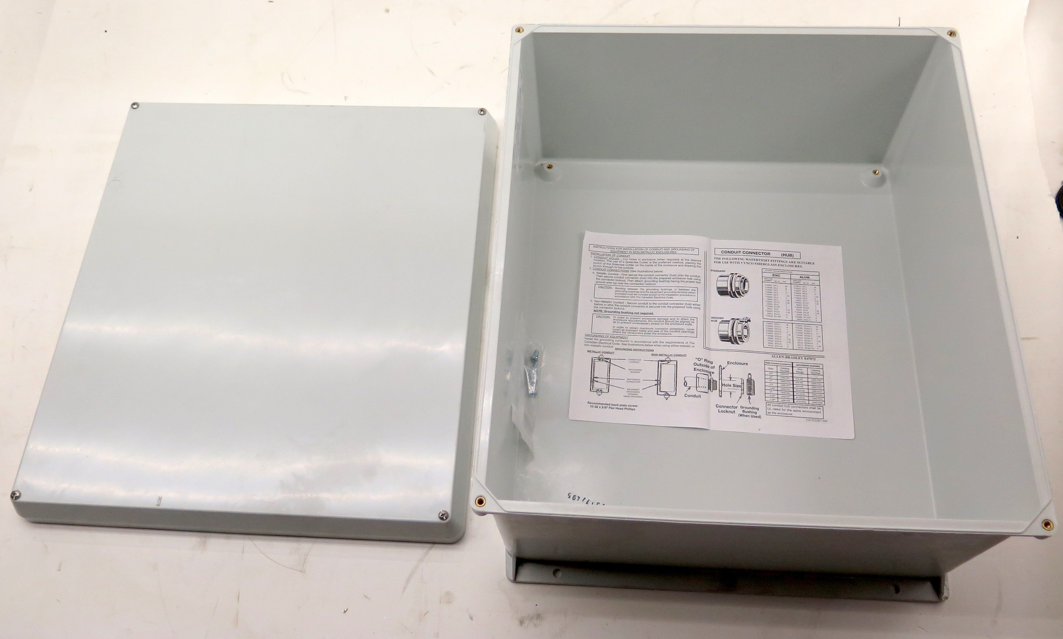 Vynckier VJ1816W Enclosure 4 Corner Screws 19.32 x 17.32 x 9.6 - Advance Operations