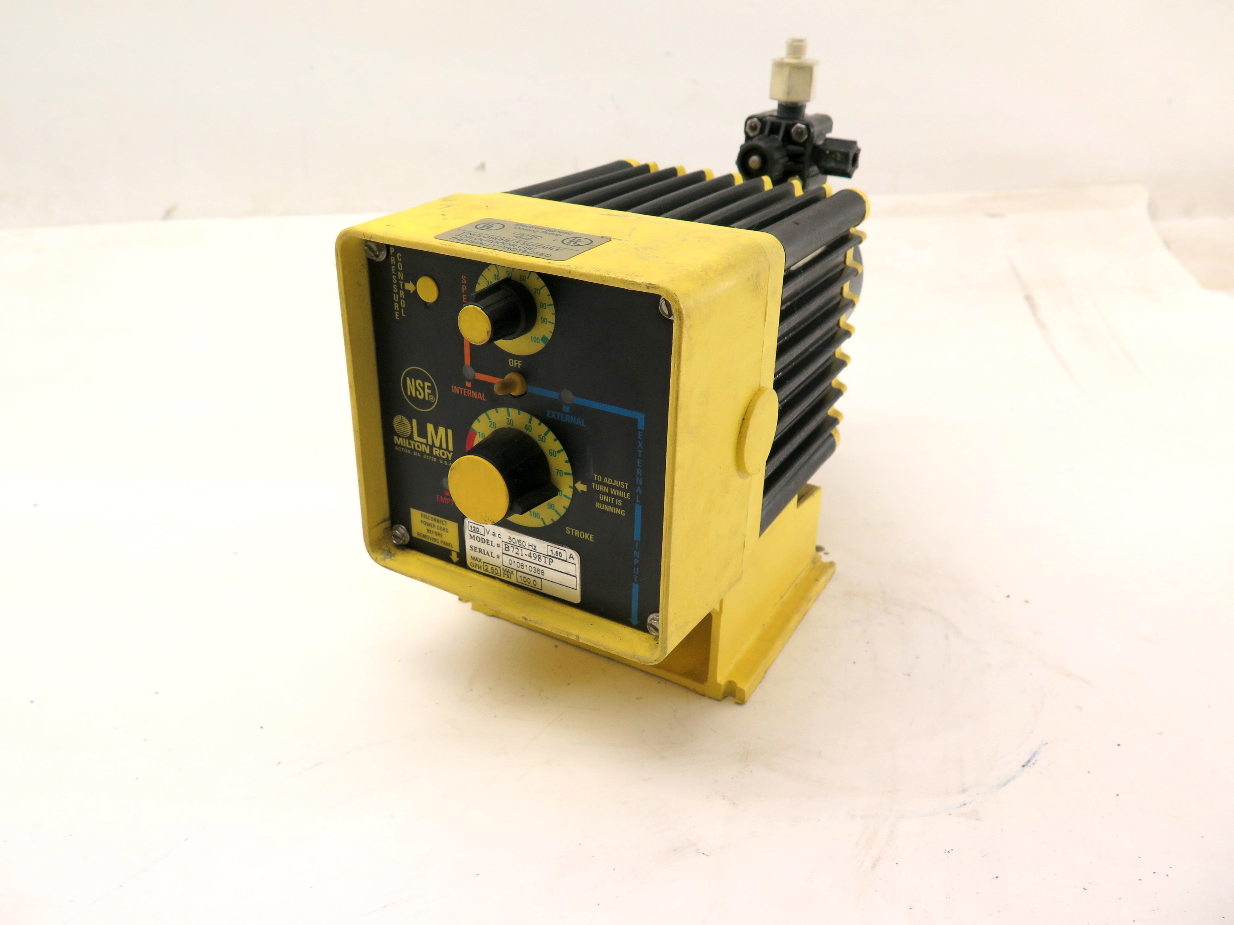 LMI Milton Roy B721-498TP Metering Pump 120Vac 1.5A 2.50GPH Max 100Psi Max - Advance Operations